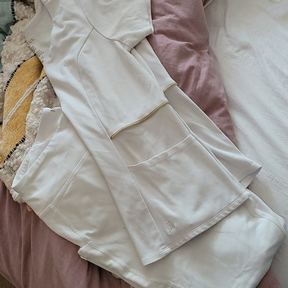 Jaanuu scrubs